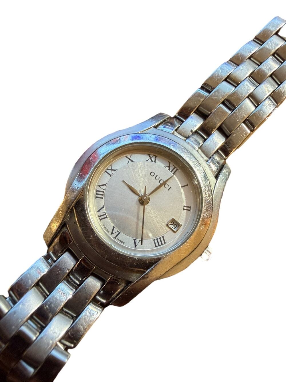 Gucci 5500L Women's Watch 27mm Silver Roman Dial Date Stainless Steel